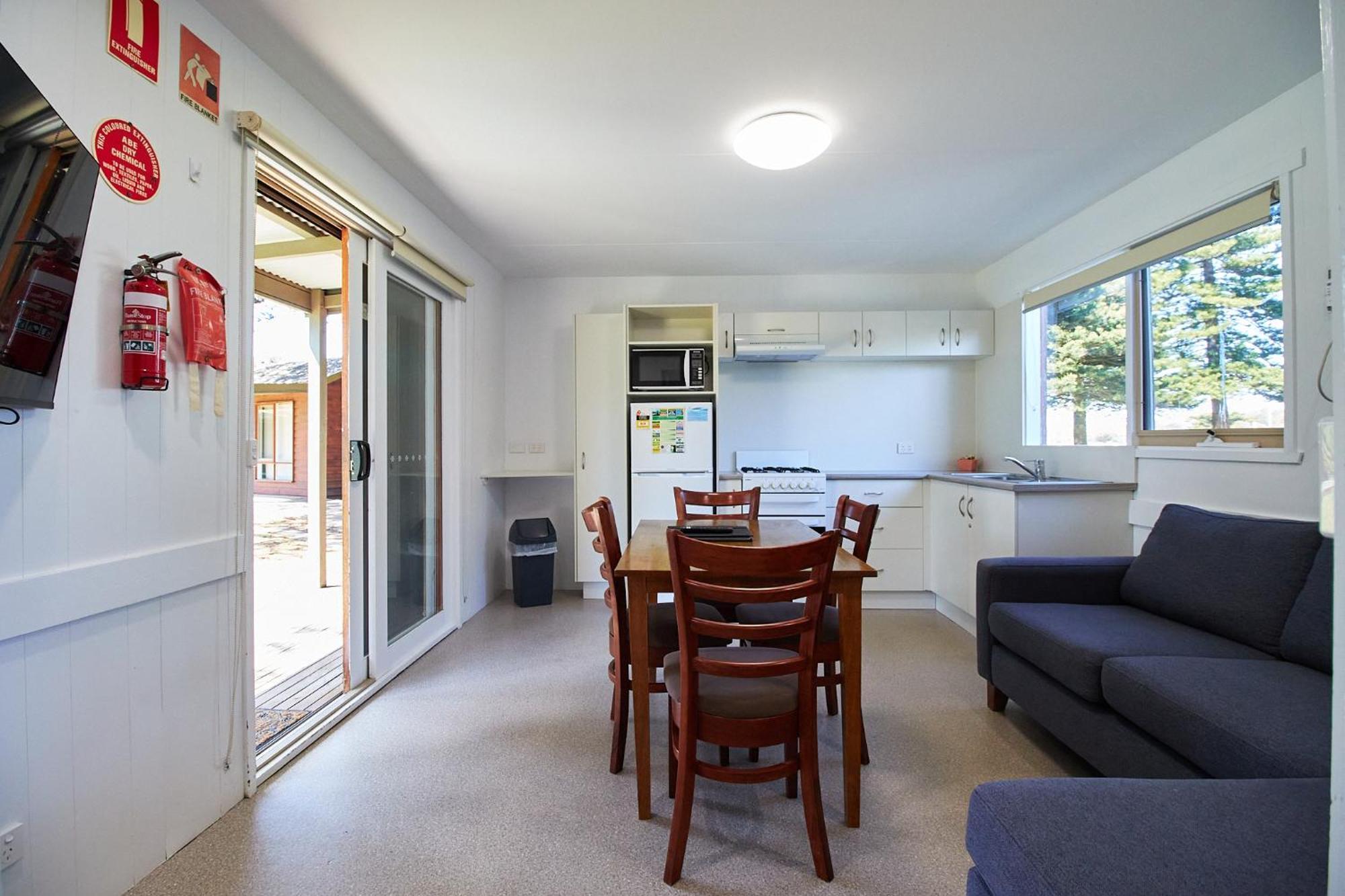 Surfside Holiday Park Warrnambool Bagian luar foto