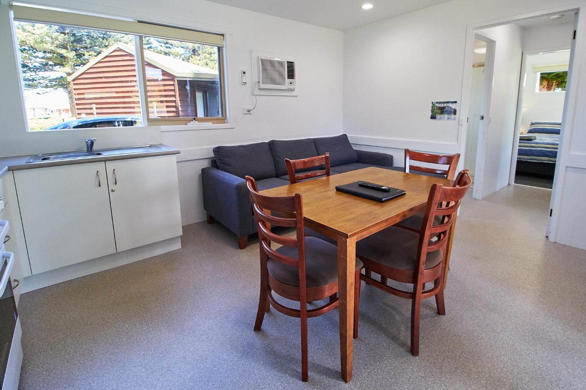 Surfside Holiday Park Warrnambool Bagian luar foto
