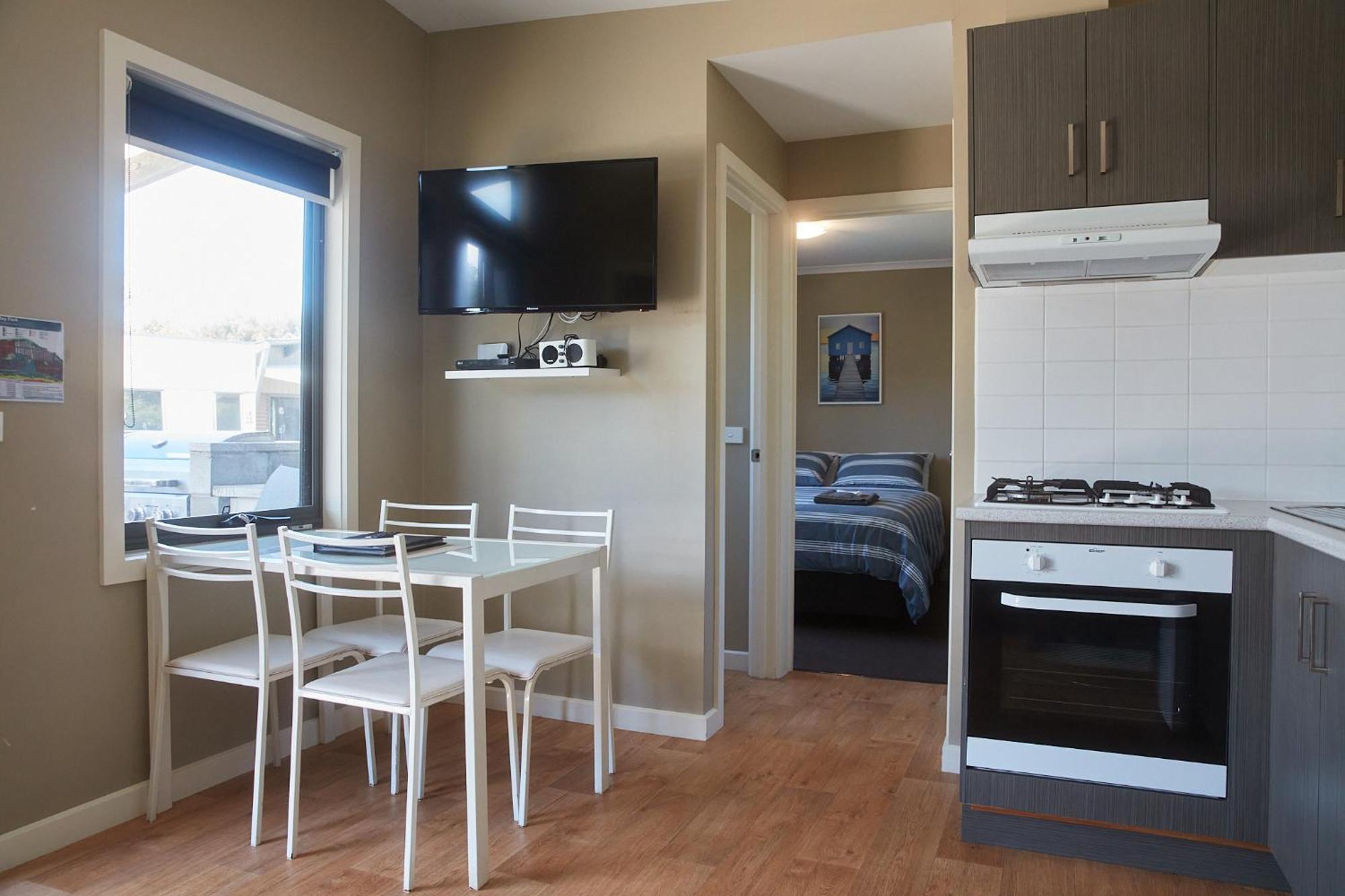 Surfside Holiday Park Warrnambool Bagian luar foto