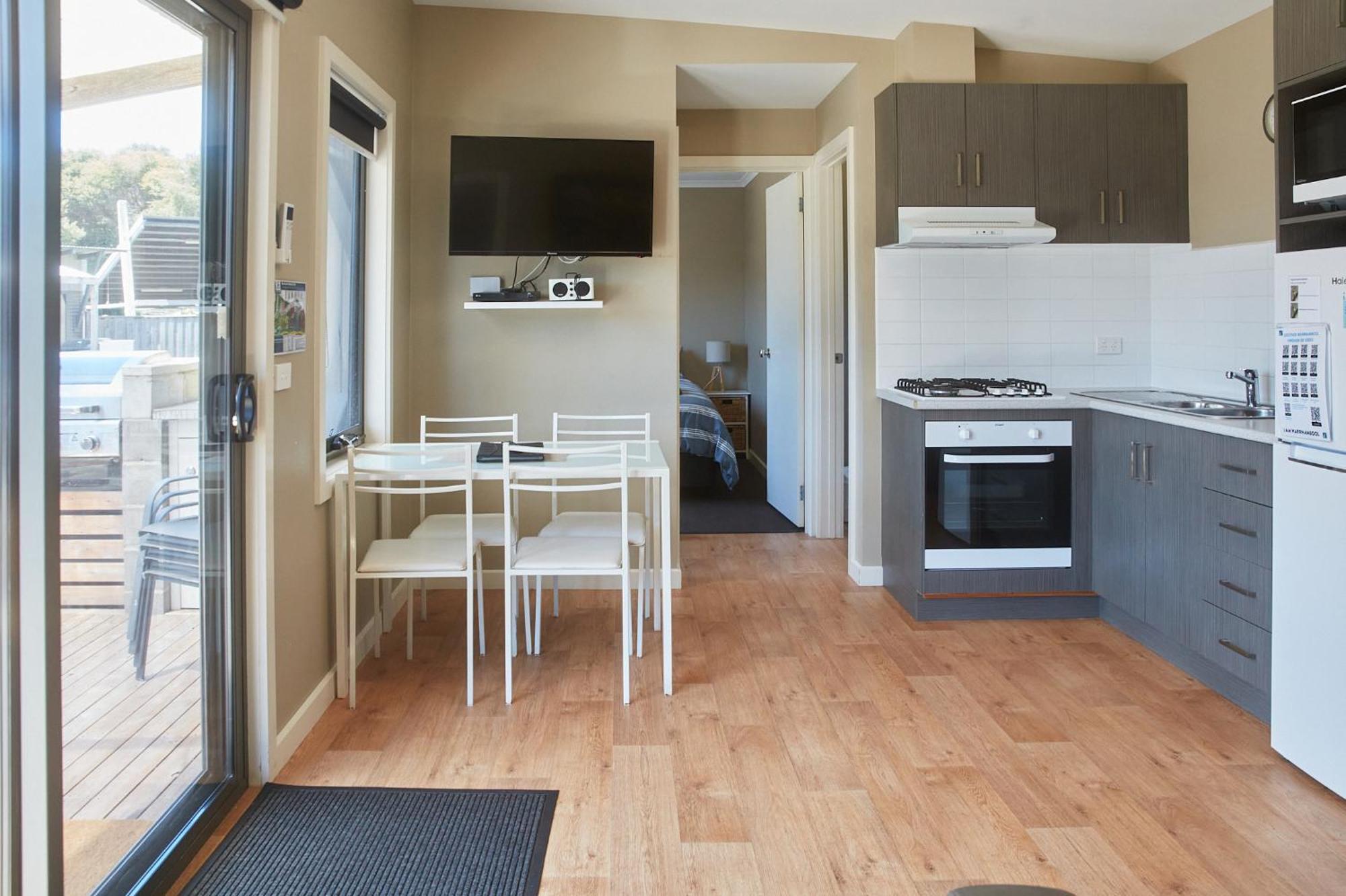 Surfside Holiday Park Warrnambool Bagian luar foto